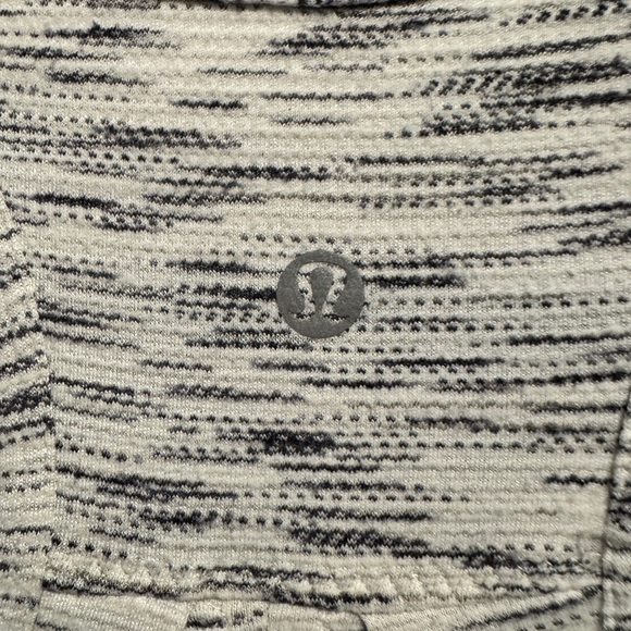 Lululemon Salute the Sun Tank Grey - Picture 7 of 9